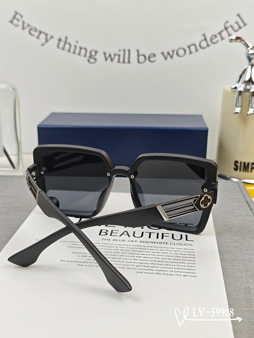 ルイヴィトンサングラス着用イメージ